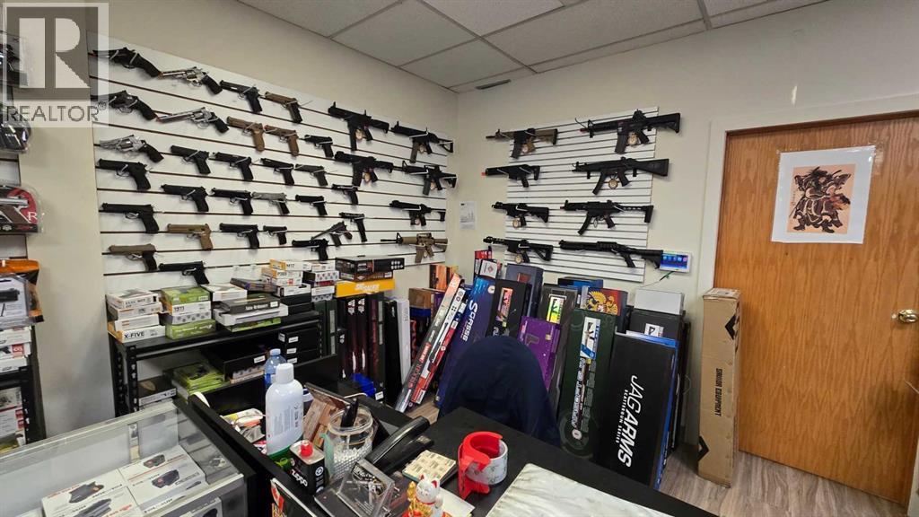 Business for Sale in    Avenue NE Tuxedo Park Calgary 