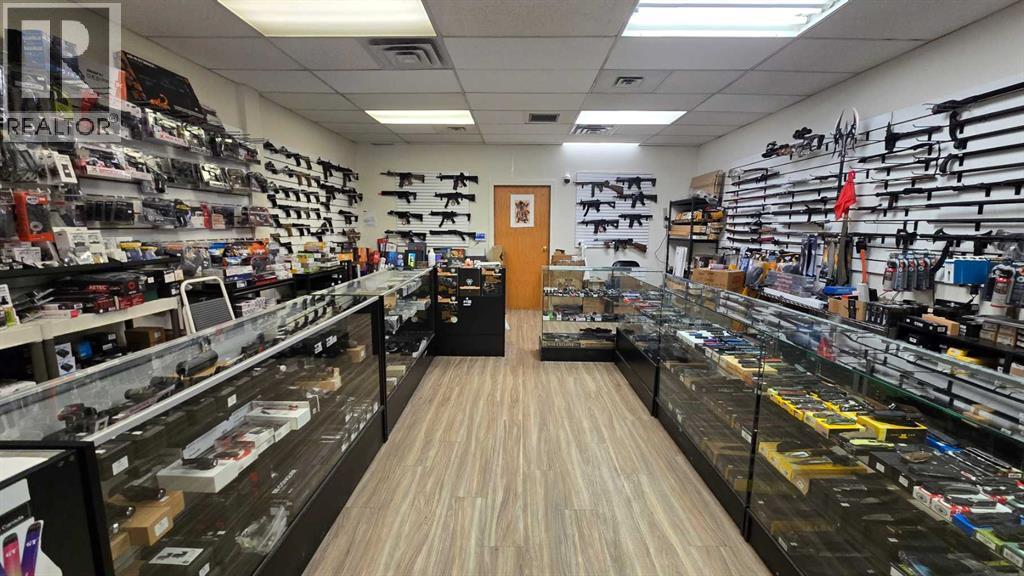 Business for Sale in    Avenue NE Tuxedo Park Calgary 