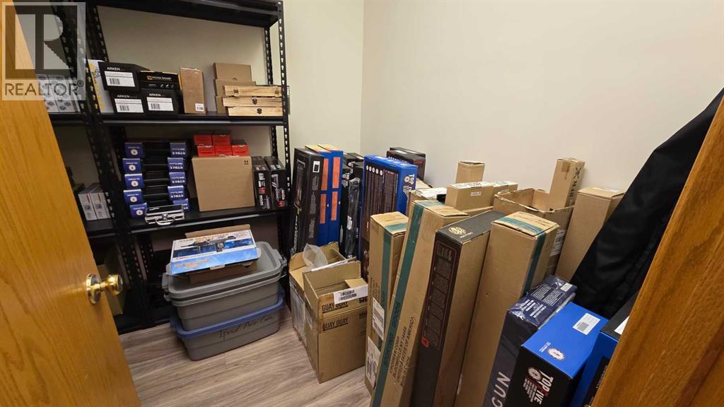 Business for Sale in    Avenue NE Tuxedo Park Calgary 