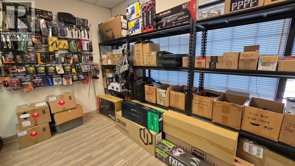 Business for Sale in    Avenue NE Tuxedo Park Calgary 