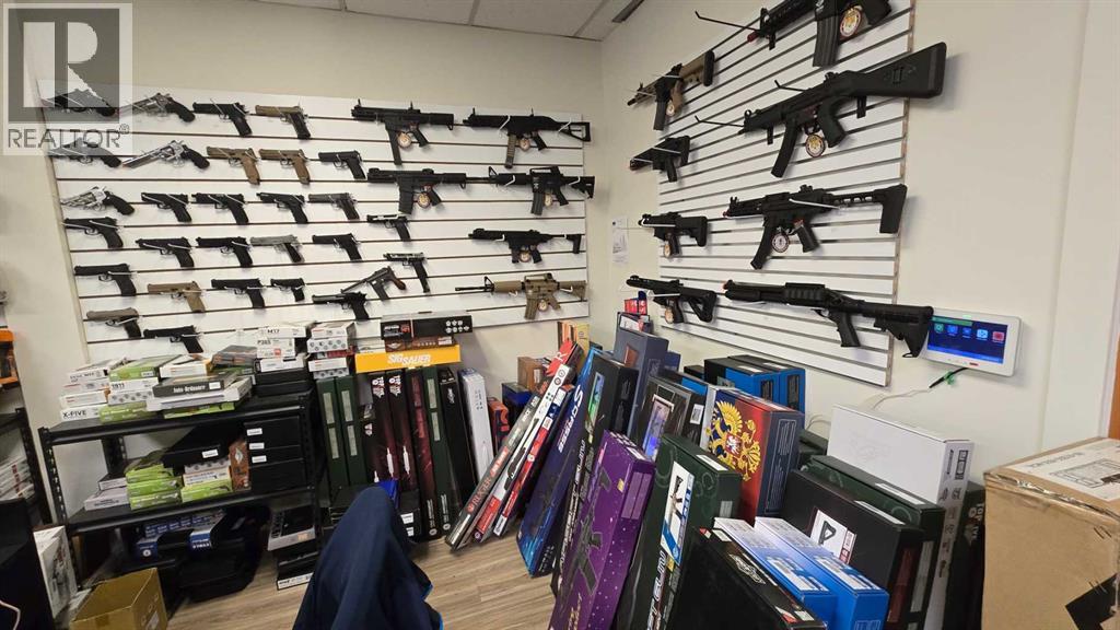 Business for Sale in    Avenue NE Tuxedo Park Calgary 