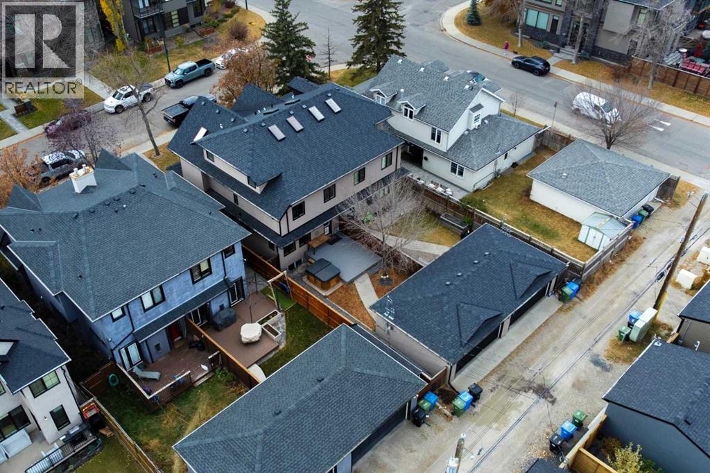 Single Family House for Sale in   Avenue NW West Hillhurst Calgary 