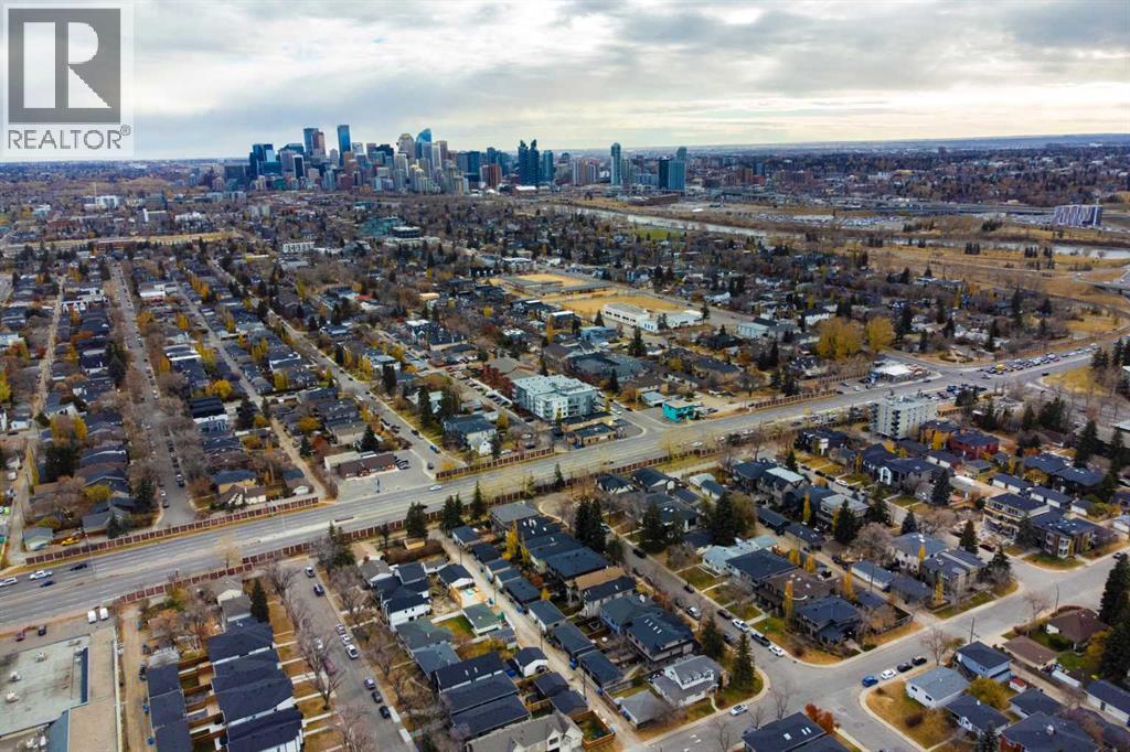 Single Family House for Sale in   Avenue NW West Hillhurst Calgary 