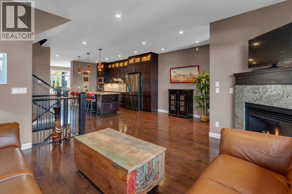 Single Family House for Sale in   Avenue NW West Hillhurst Calgary 