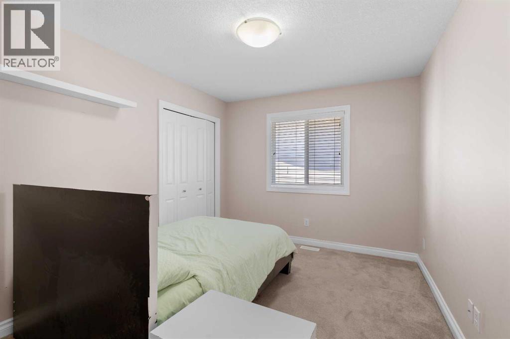 Single Family House for Sale in  Saddlelake Drive NE Saddle Ridge Calgary 