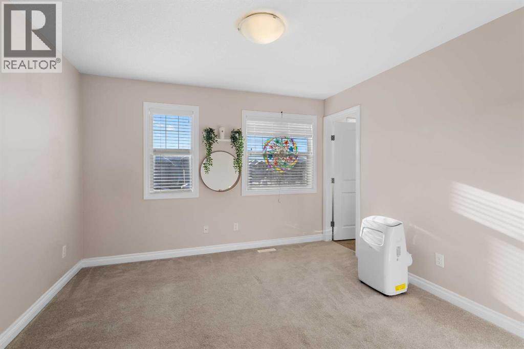 Single Family House for Sale in  Saddlelake Drive NE Saddle Ridge Calgary 