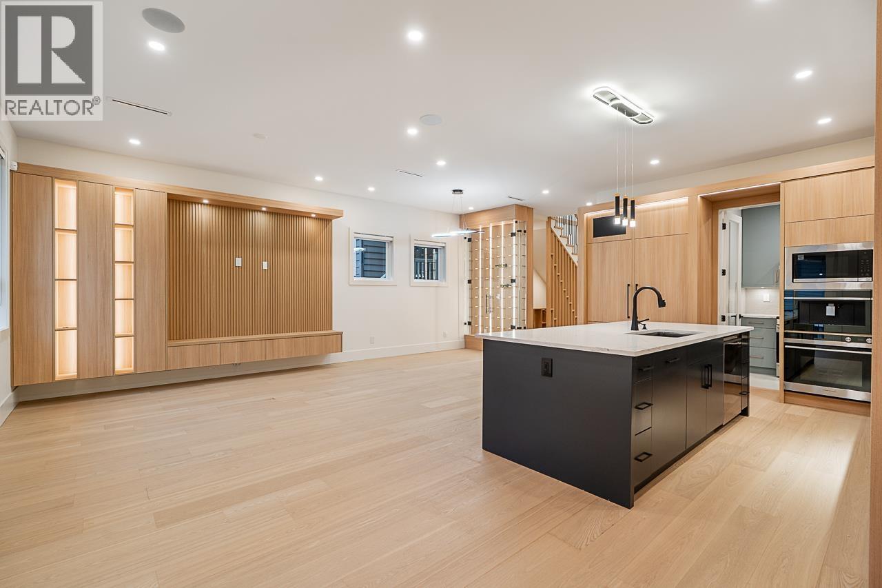 2208 ST GEORGE STREET, Port Moody