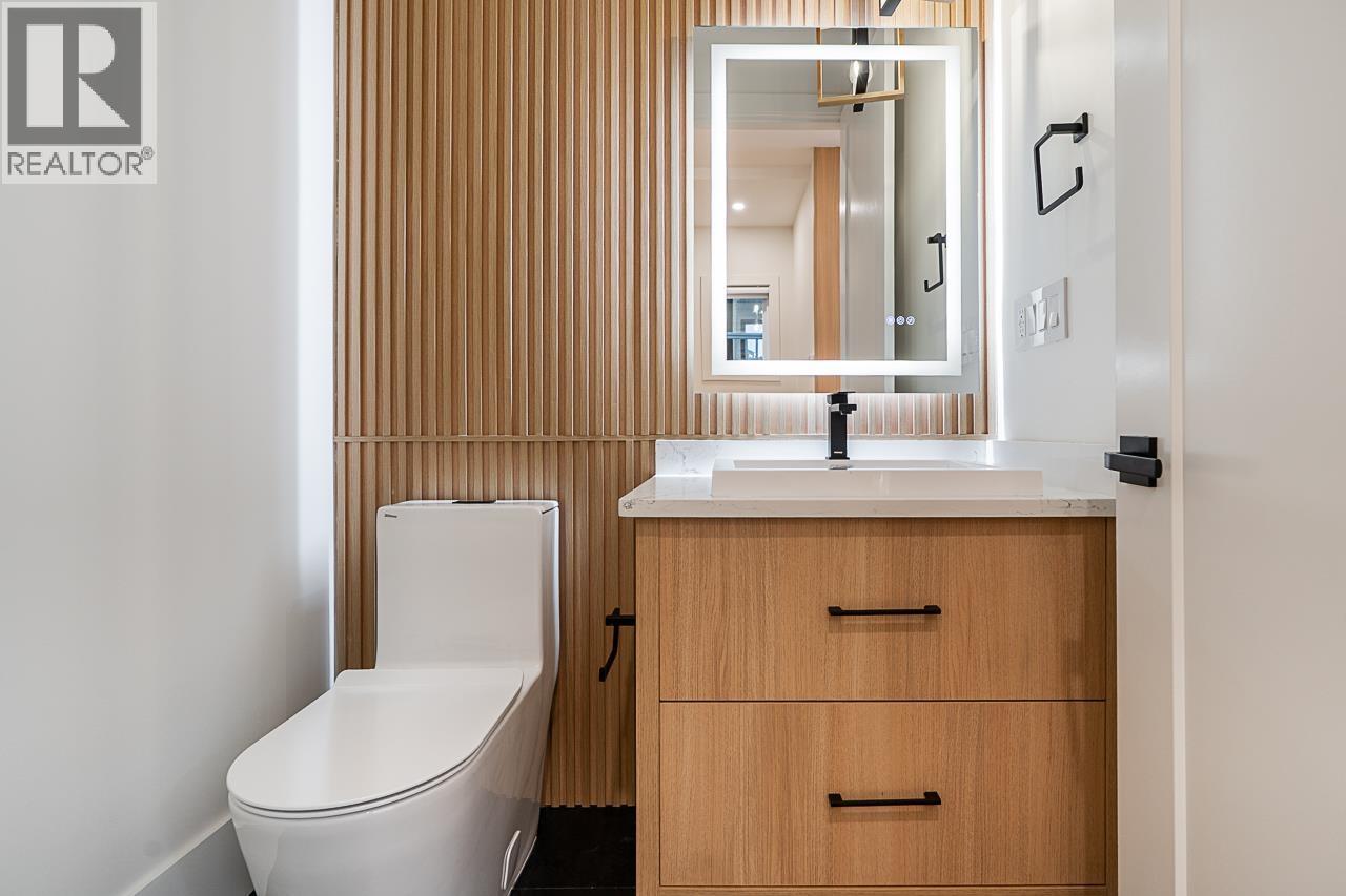 2208 ST GEORGE STREET, Port Moody