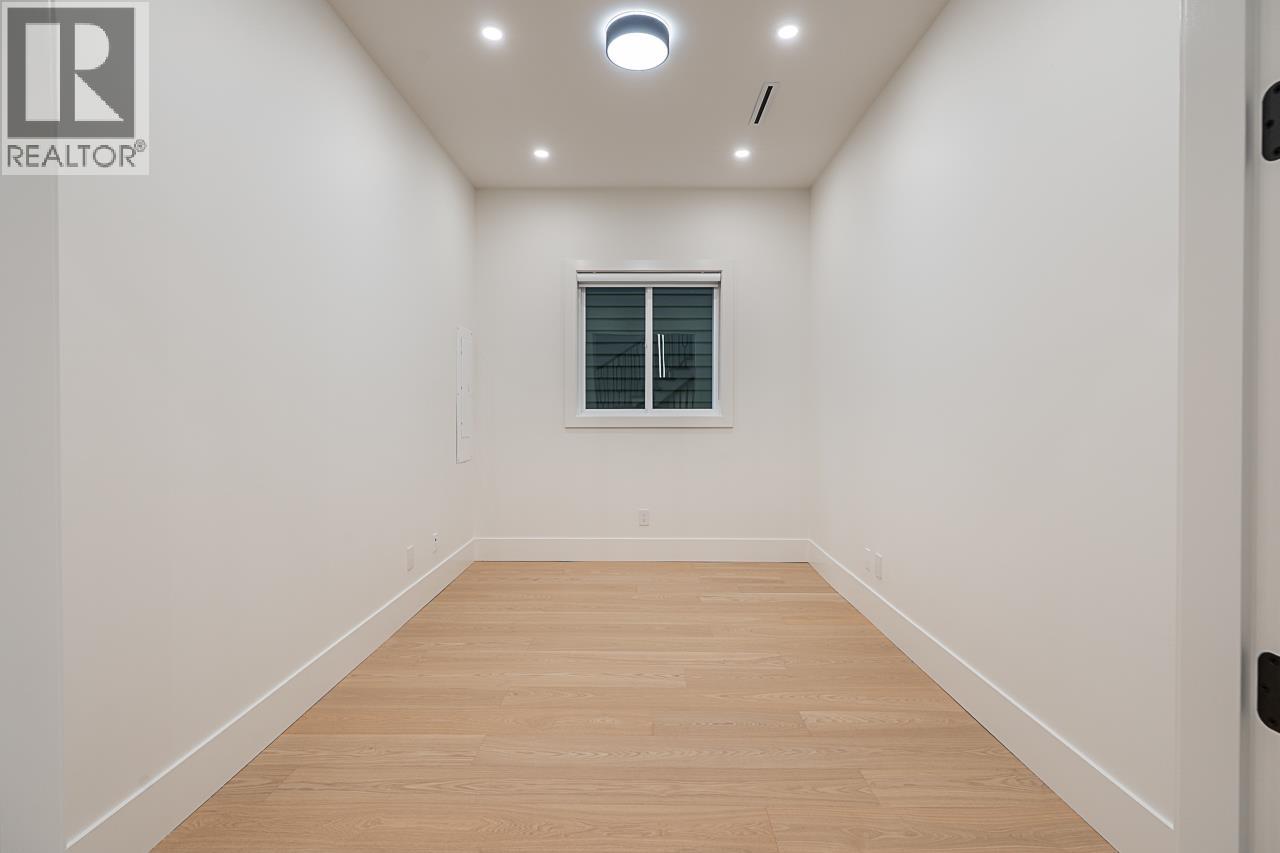 2208 ST GEORGE STREET, Port Moody