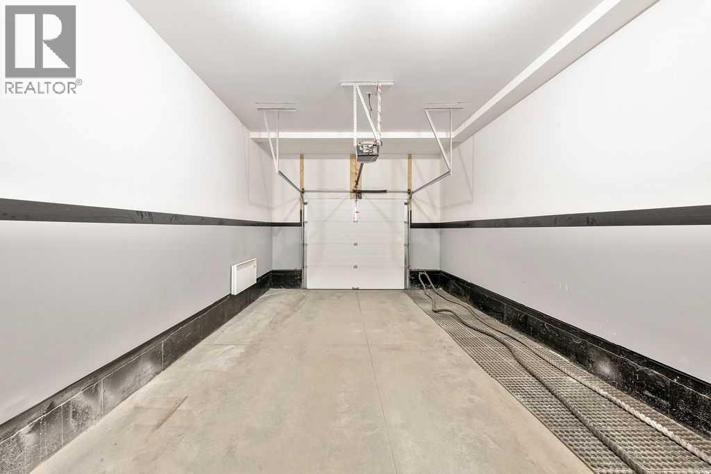 Single Family House for Sale in  Evansridge Common NW Evanston Calgary 