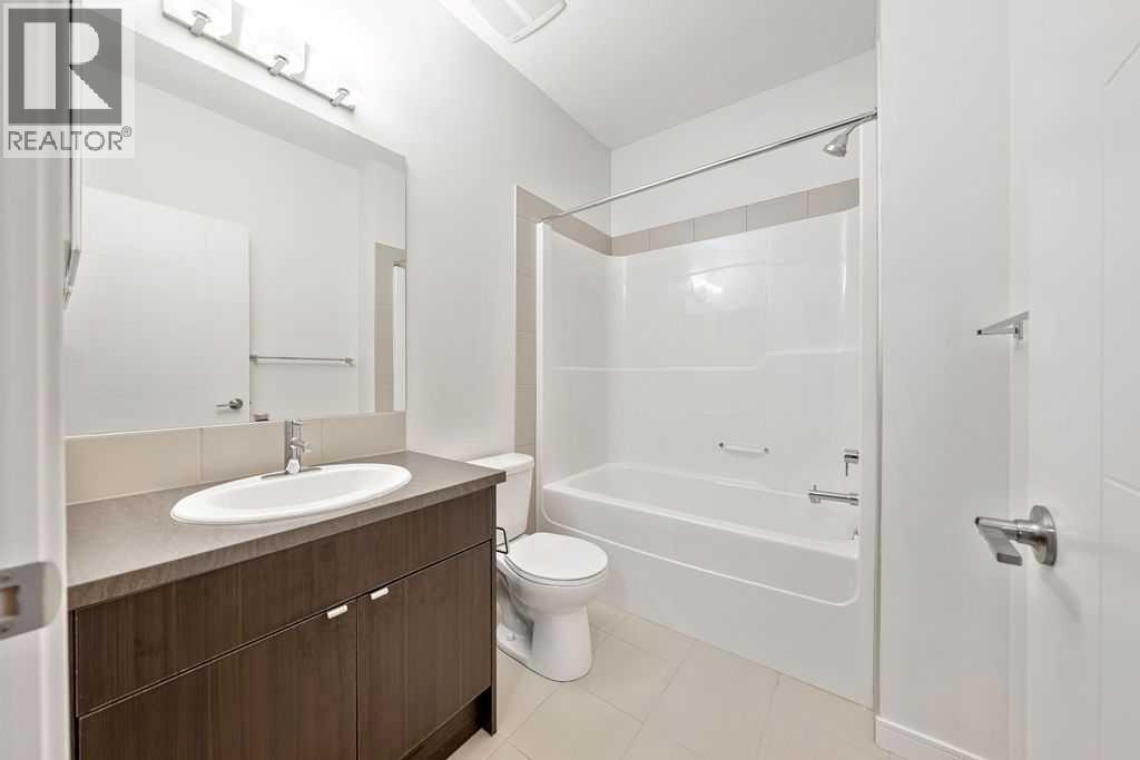 Single Family House for Sale in  Evansridge Common NW Evanston Calgary 