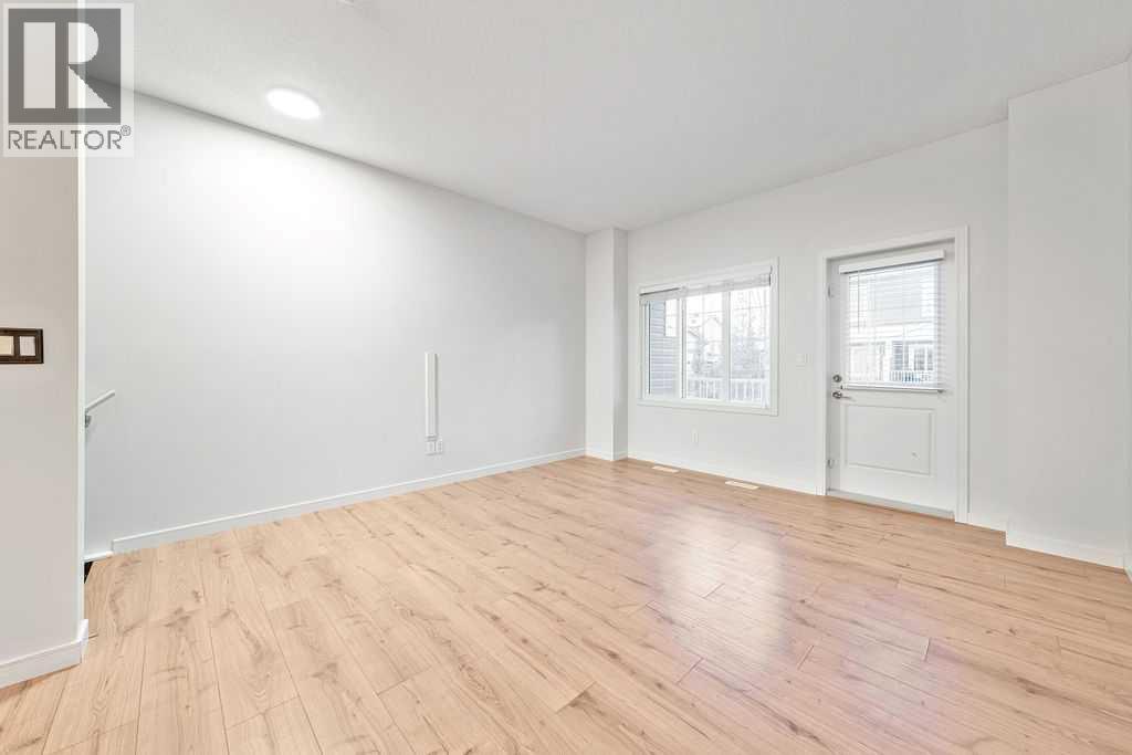 Single Family House for Sale in  Evansridge Common NW Evanston Calgary 