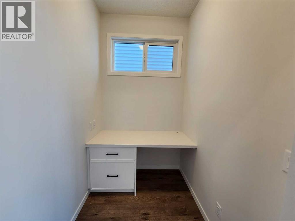 Single Family House for Sale in  Lucas Boulevard NW Livingston Calgary 