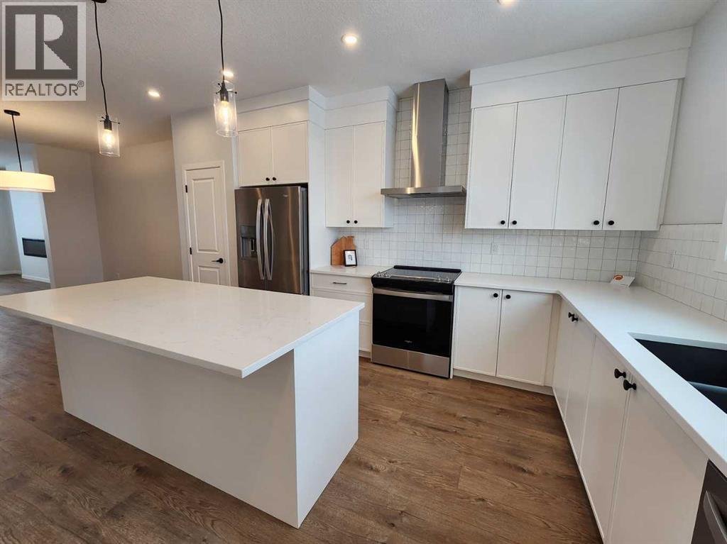 Single Family House for Sale in  Lucas Boulevard NW Livingston Calgary 