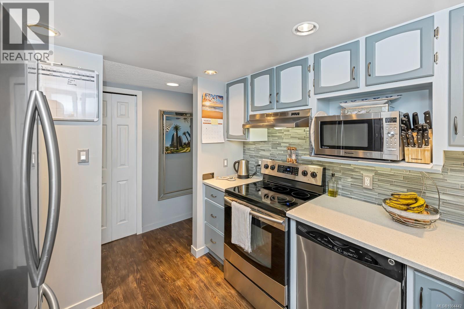 206 1223 Johnson St, Victoria