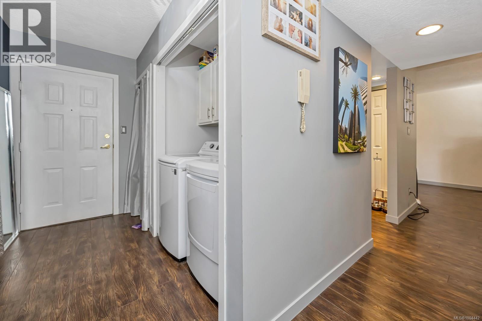 206 1223 Johnson St, Victoria