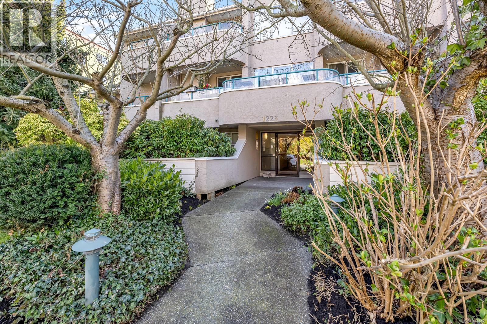 206 1223 Johnson St, Victoria