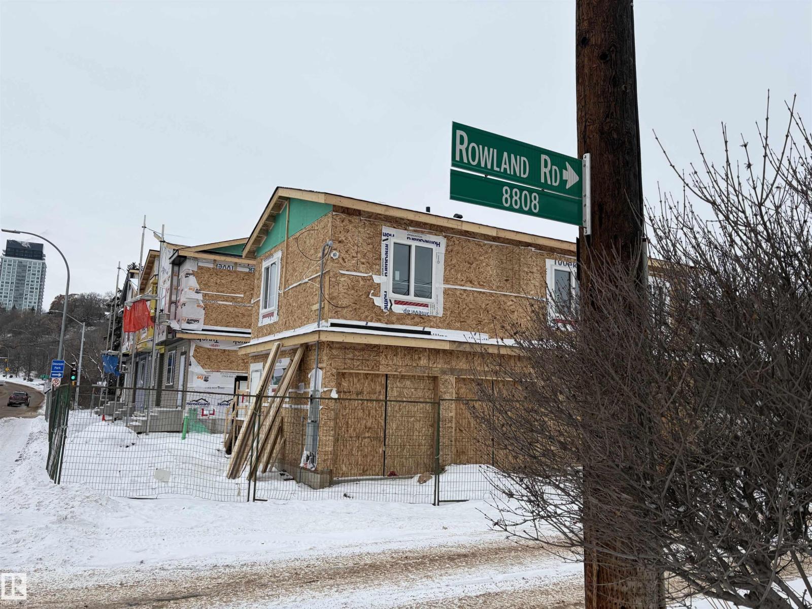 #8822 8824 8826 8828 8822G ROWLAND RD NW, Edmonton