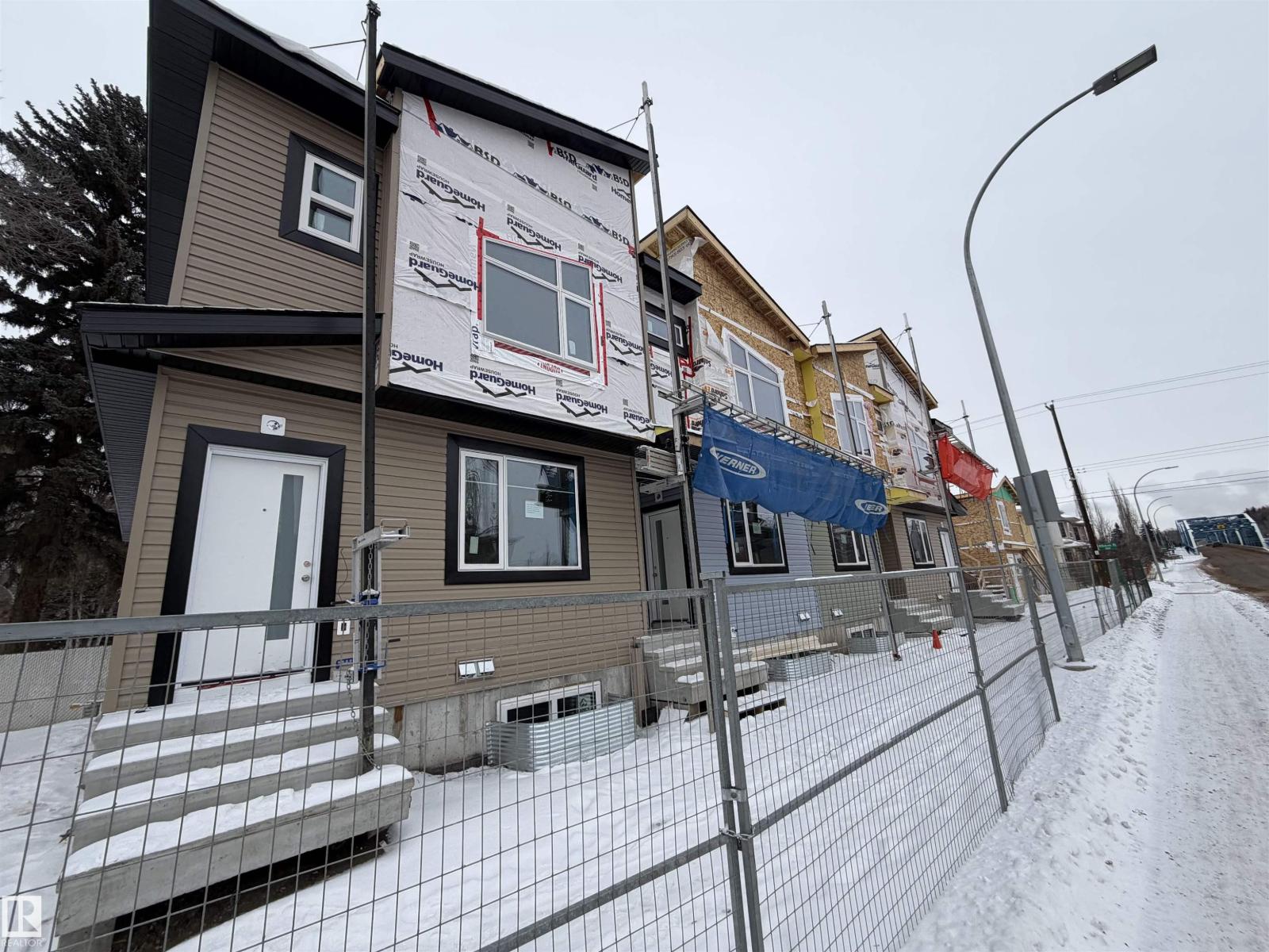 #8822 8824 8826 8828 8822G ROWLAND RD NW, Edmonton