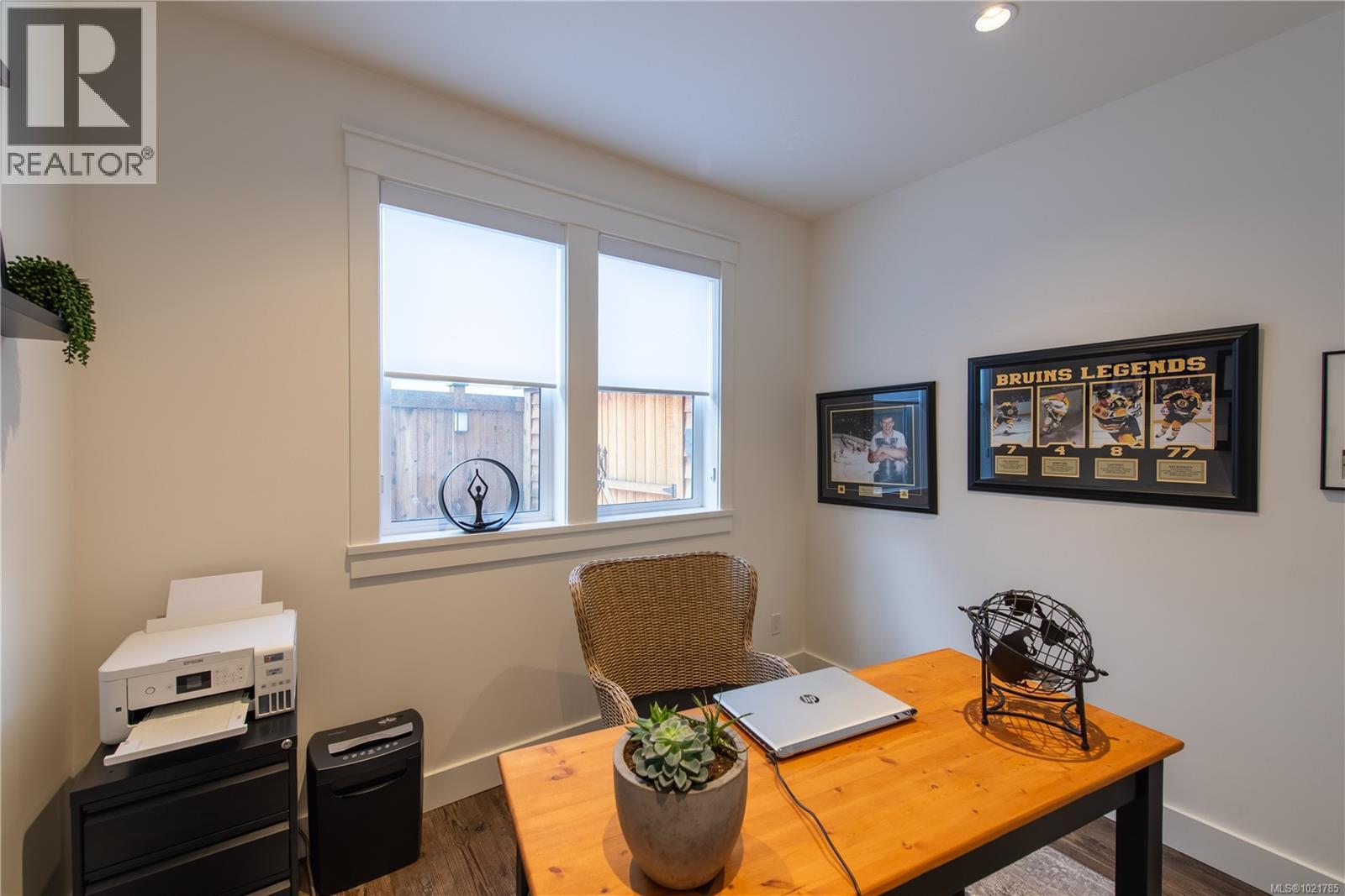 17 Jedstone Pl, View Royal