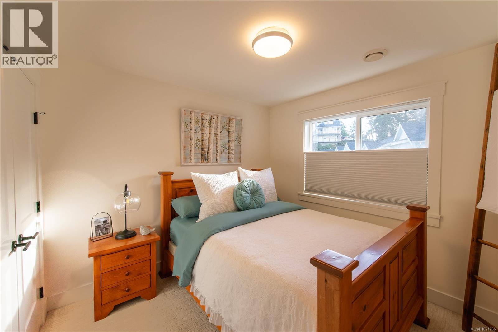 17 Jedstone Pl, View Royal