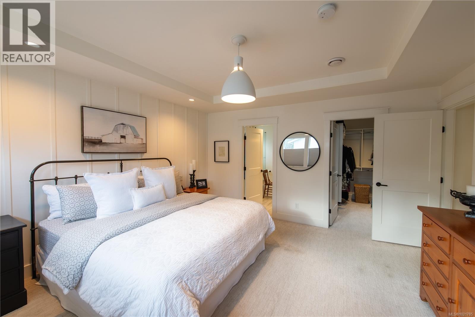 17 Jedstone Pl, View Royal