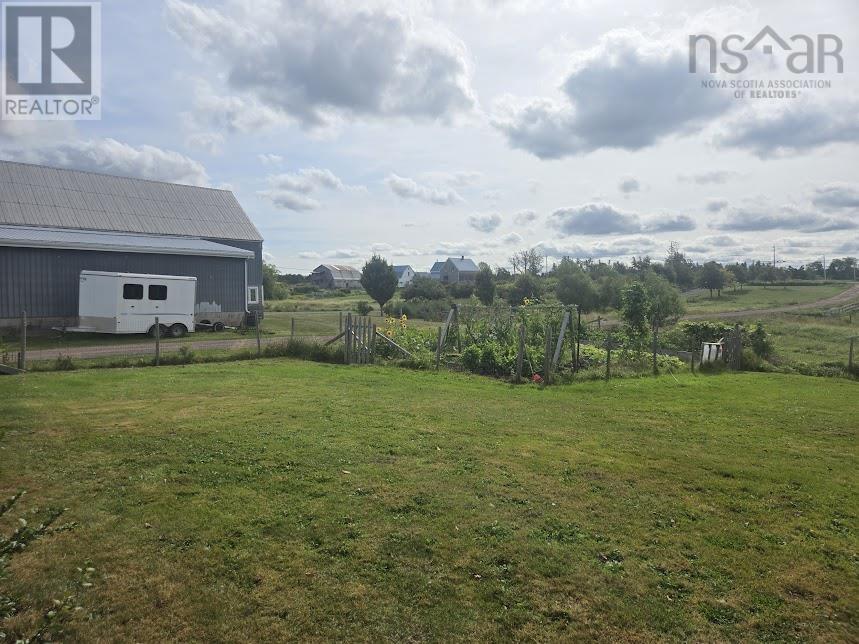 Property 38 of 42 of 803 6 Highway