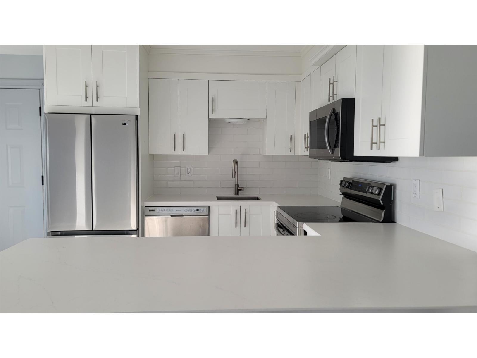 14937 BLACKWOOD LANE, White Rock