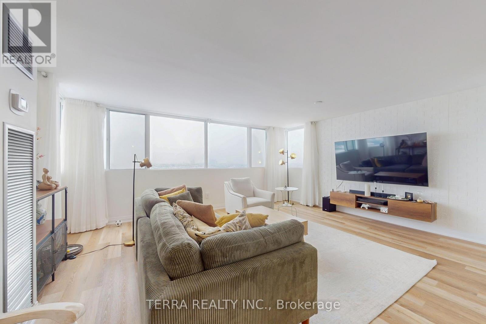 #2502 80 ANTIBES DRIVE - 11