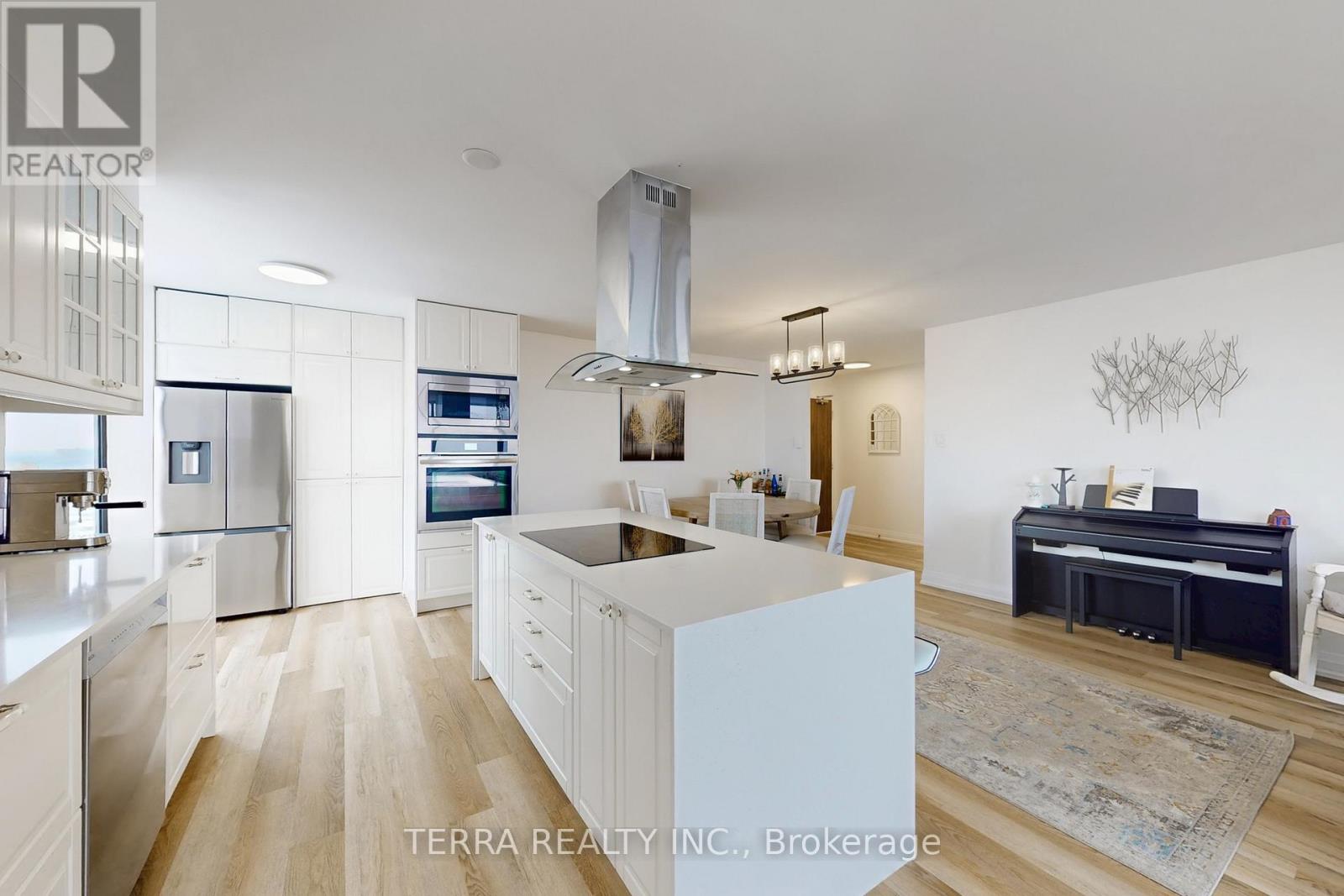 #2502 80 ANTIBES DRIVE - 23