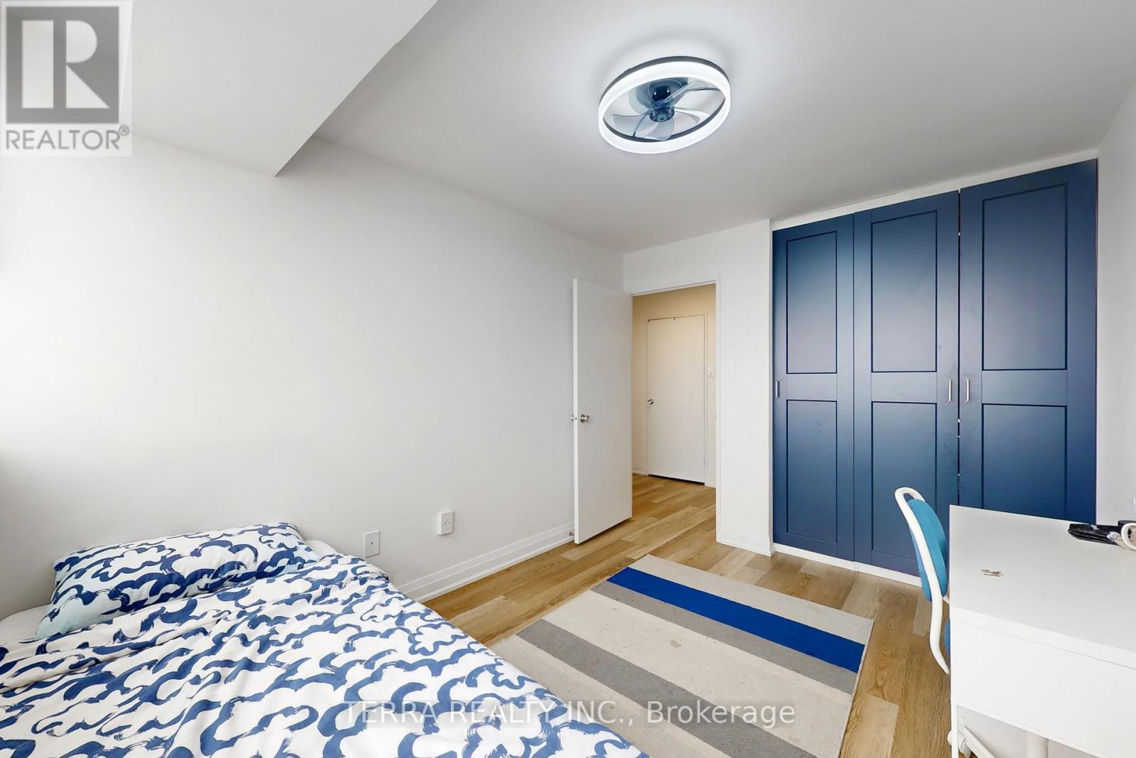 #2502 80 ANTIBES DRIVE - 38