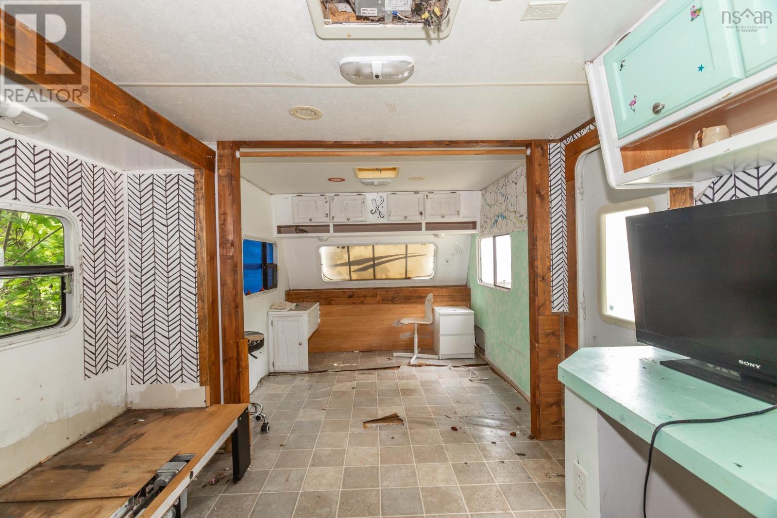 Property 24 of 50 of 781 Virginia Road