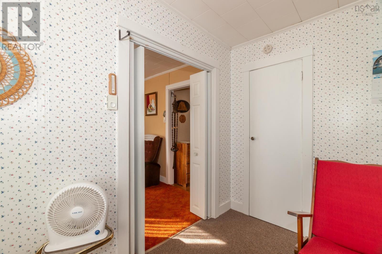 Property 28 of 29 of 15 Shore Road