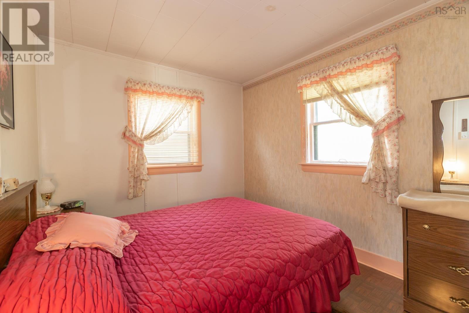 Property 16 of 29 of 15 Shore Road