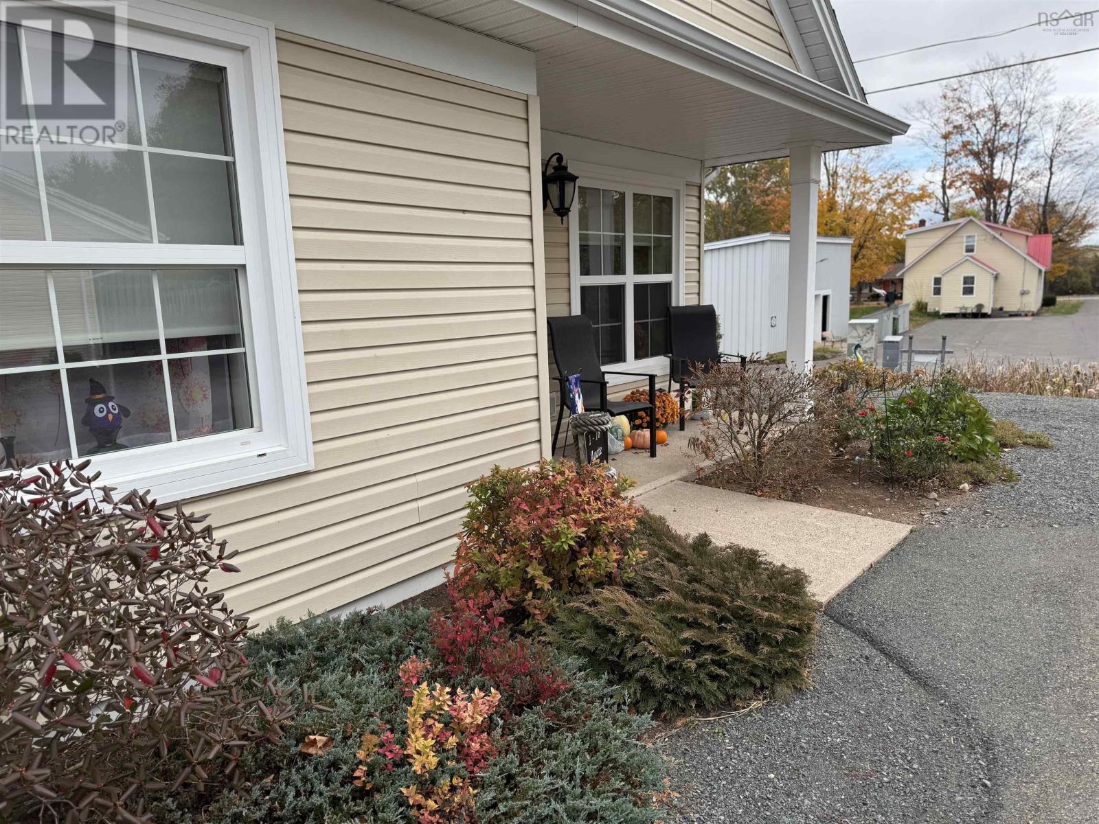 Property 9 of 22 of 15,16,19 20, 24 Gemstone Place