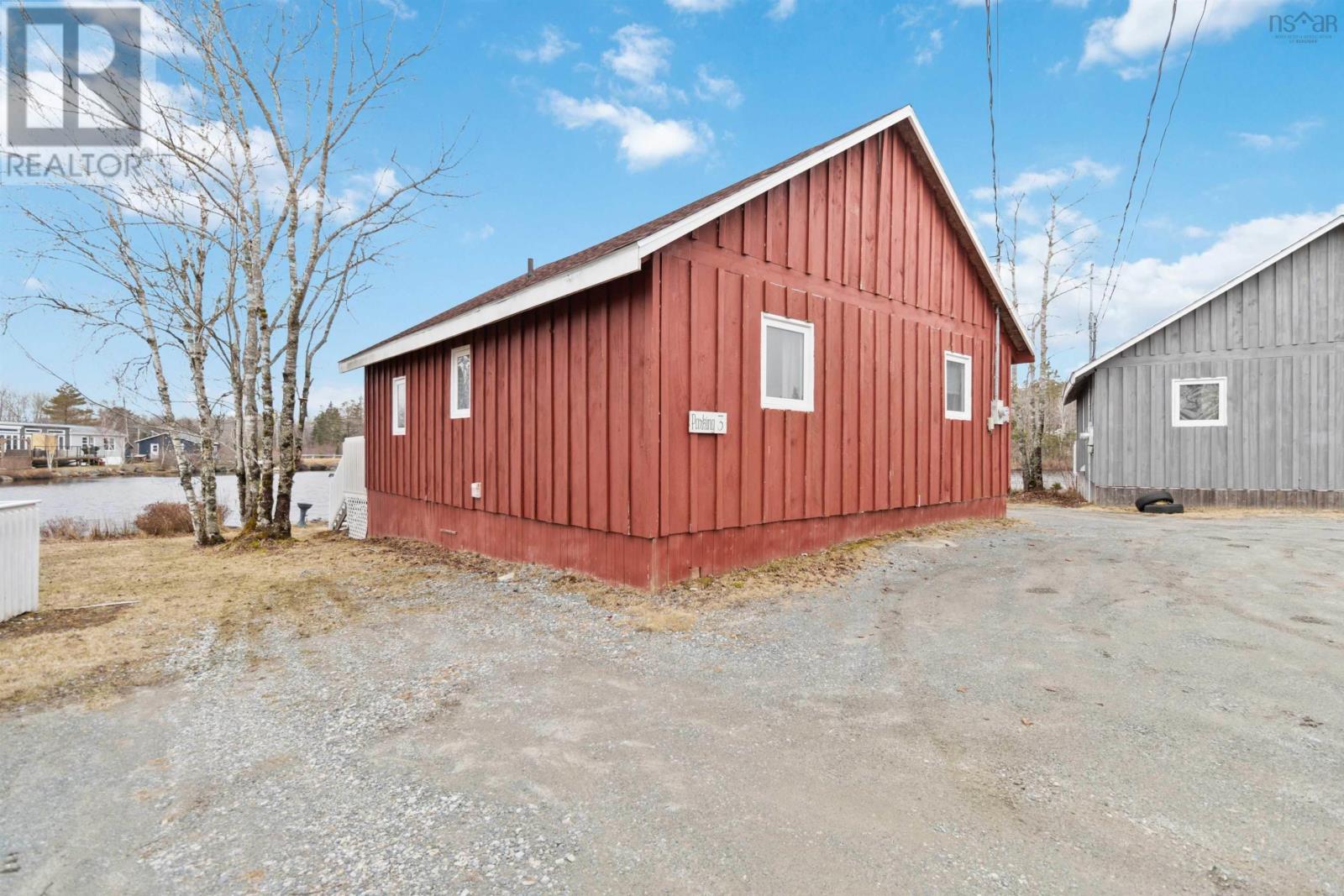 Property 17 of 50 of 3288 Highway 3