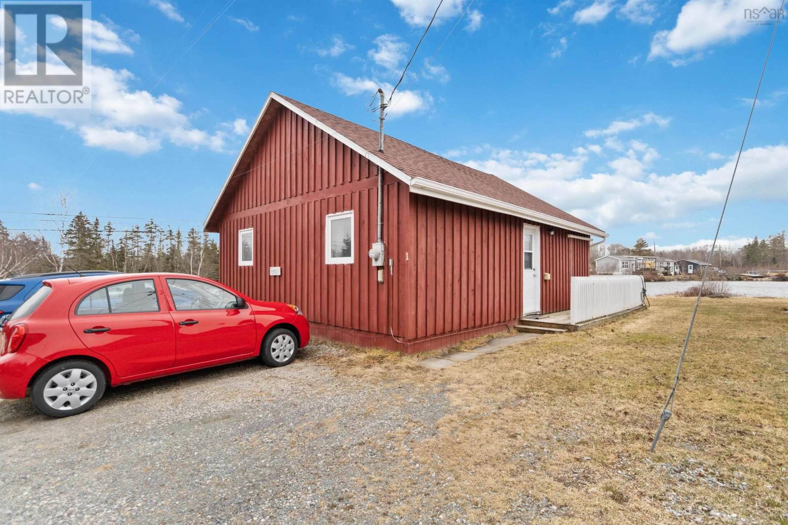 Property 31 of 50 of 3288 Highway 3