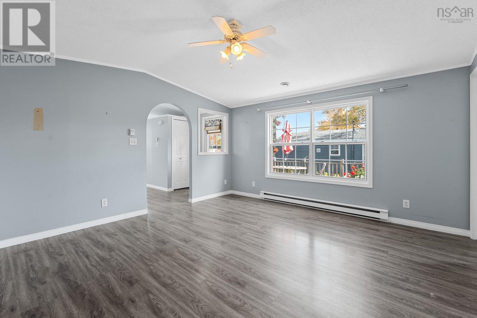 Property 16 of 39 of 13 Eighth Street