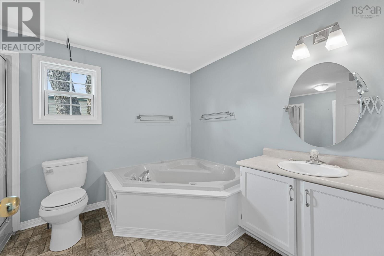 Property 23 of 39 of 13 Eighth Street