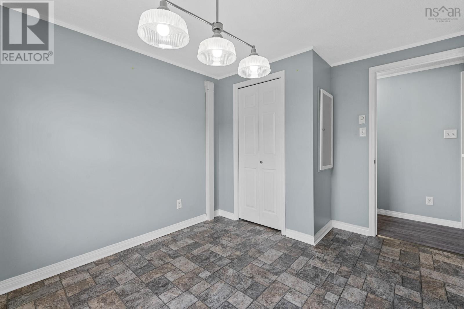 Property 21 of 39 of 13 Eighth Street