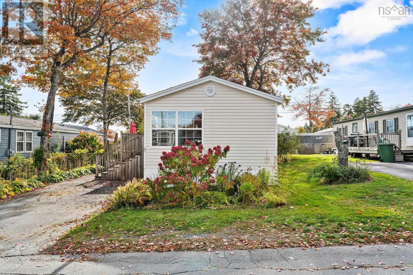 Property 38 of 39 of 13 Eighth Street