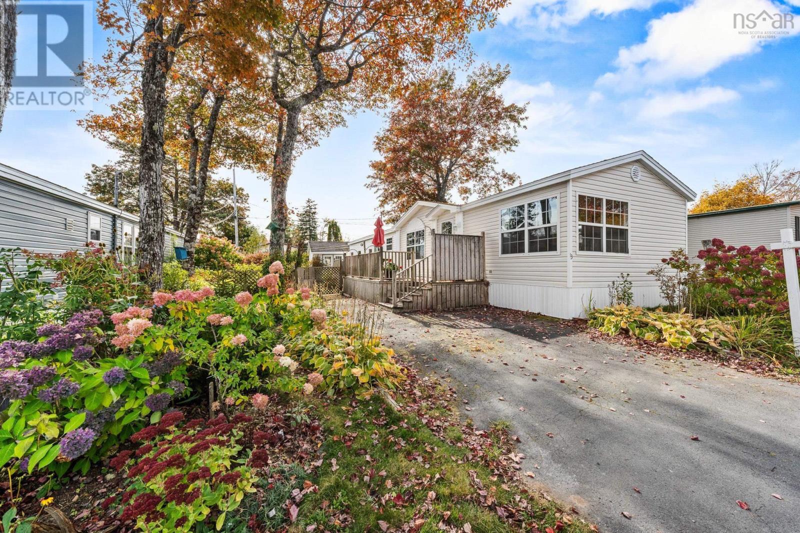 Property 39 of 39 of 13 Eighth Street