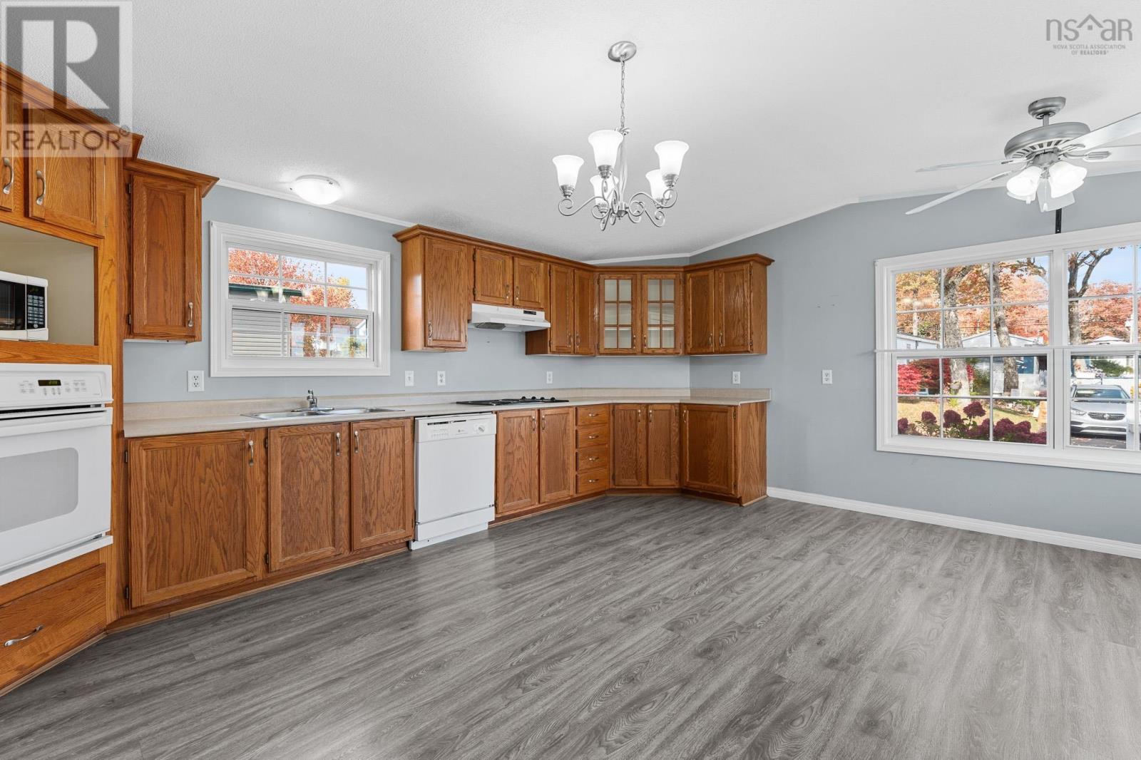 Property 4 of 39 of 13 Eighth Street