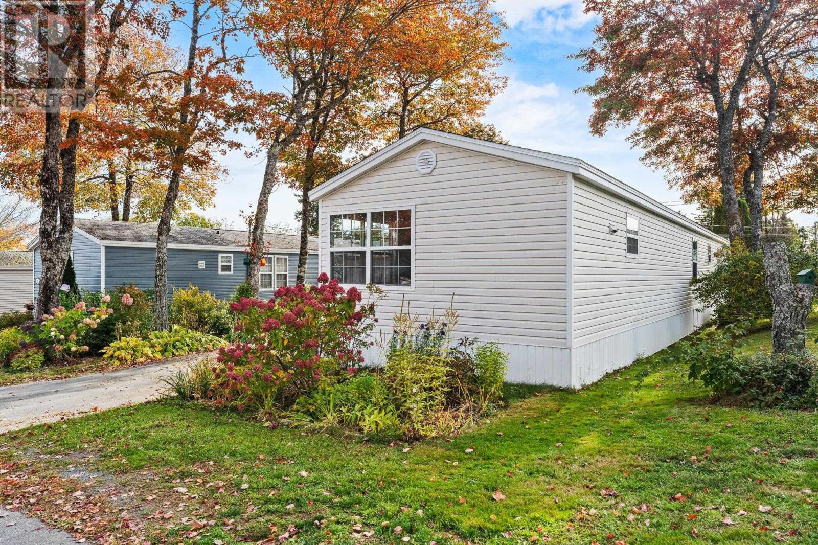 Property 37 of 39 of 13 Eighth Street