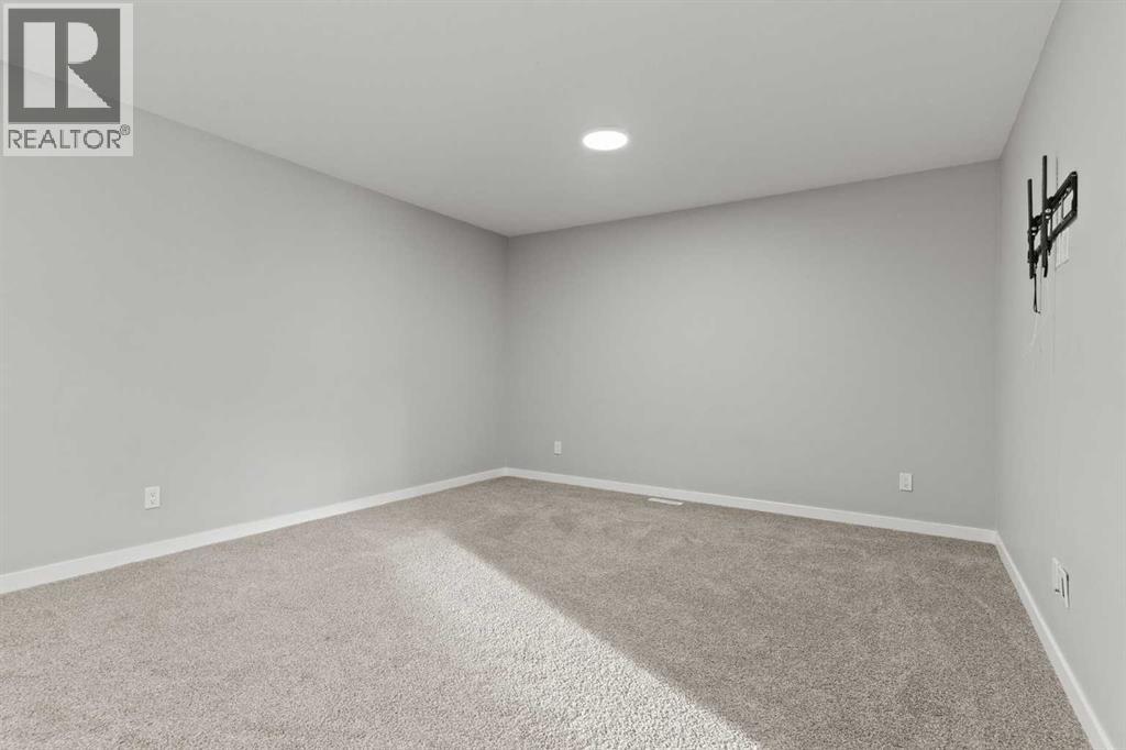 Single Family House for Sale in  Mallard Grove SE Rangeview Calgary 