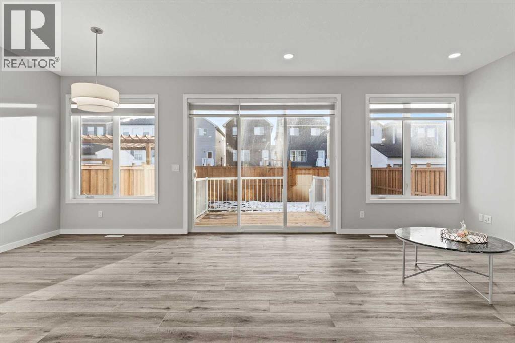 Single Family House for Sale in  Mallard Grove SE Rangeview Calgary 