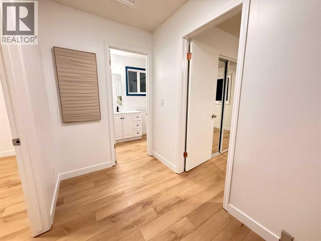 Single Family House for Sale in  dalhousie Drive NW Dalhousie Calgary 