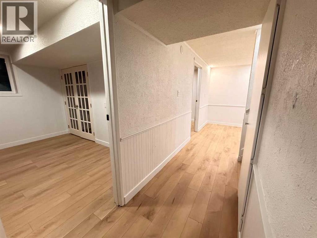 Single Family House for Sale in  dalhousie Drive NW Dalhousie Calgary 