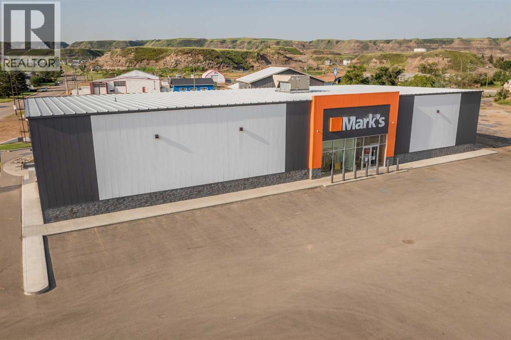 500, 650 South Railway Avenue - Photo 3 of 13, Drumheller, Alberta