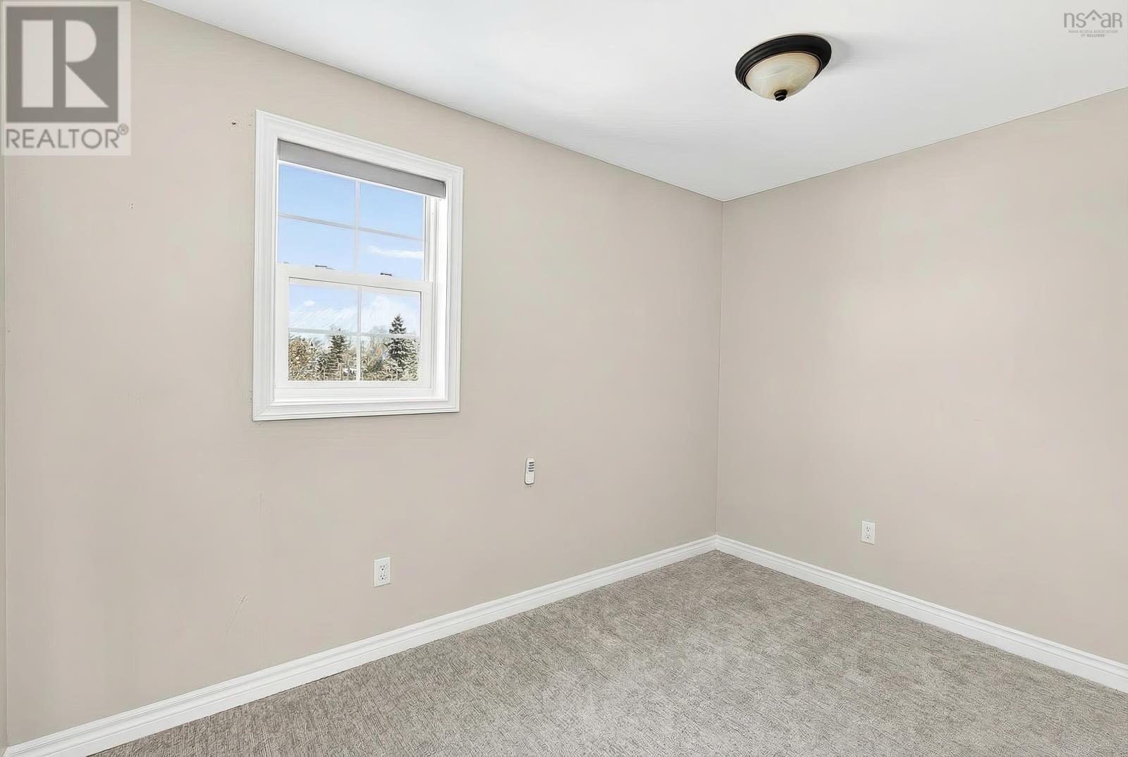 Property 3 of 50 of 168 Highway 307